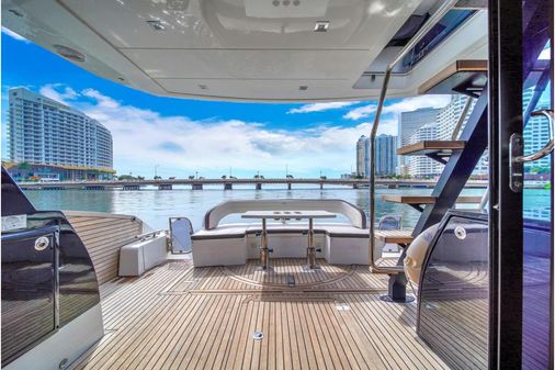 Galeon 510 Sky image