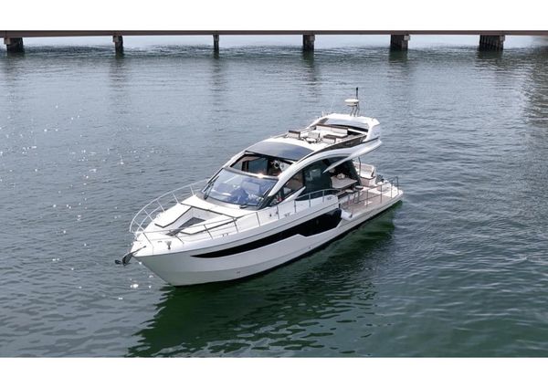 Galeon 510 Sky image