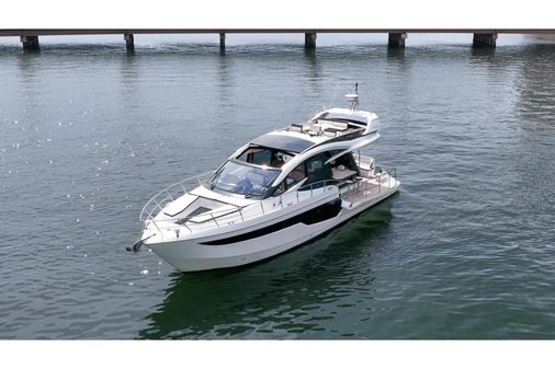 Galeon 510 Sky image