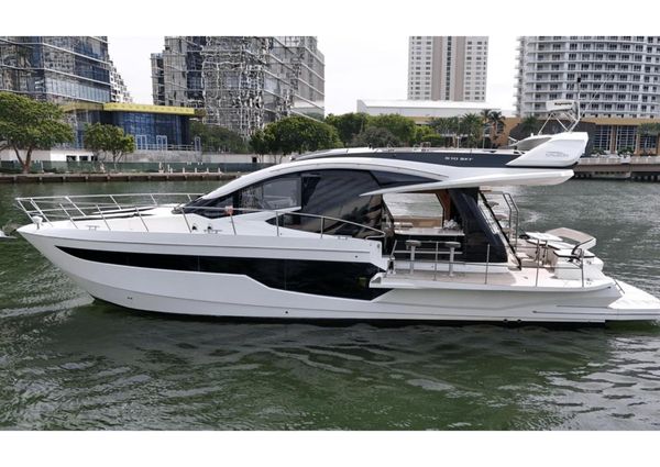 Galeon 510 Sky image