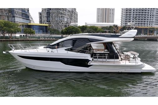 Galeon 510 Sky image