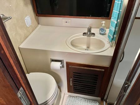 Mainship 34 III image