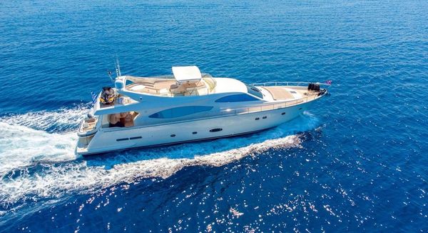 Ferretti Yachts 760 image