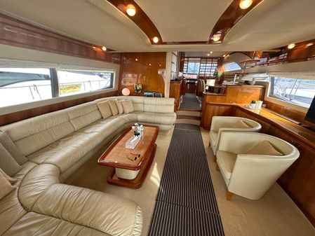 Ferretti Yachts 760 image