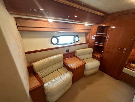 Ferretti Yachts 760 image