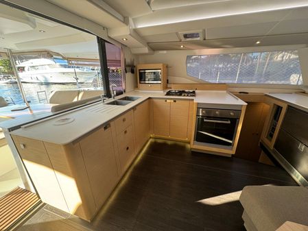 Fountaine Pajot Tanna 47 image