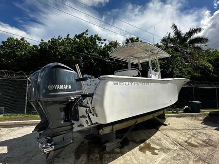 Southport 28-CENTER-CONSOLE image