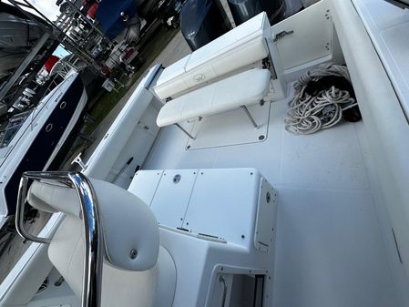 Southport 28-CENTER-CONSOLE image