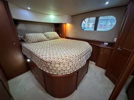 Silverton 39 Motor Yacht image