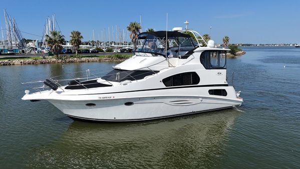 Silverton 39 Motor Yacht image