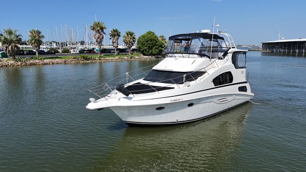 Silverton 39 Motor Yacht image