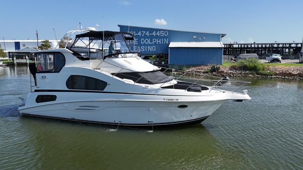 Silverton 39 Motor Yacht image