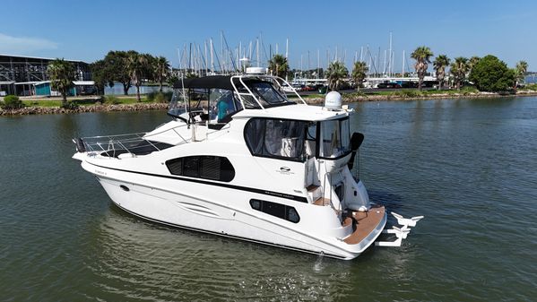 Silverton 39 Motor Yacht image