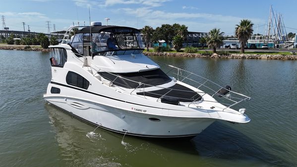 Silverton 39 Motor Yacht image