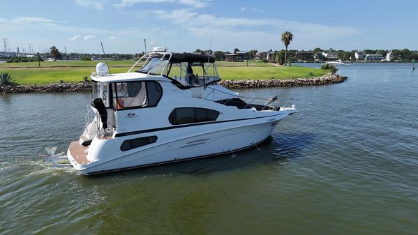 Silverton 39 Motor Yacht image