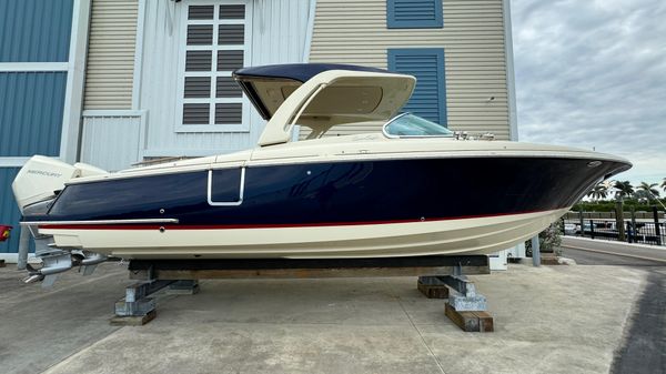 Chris-Craft Launch 31 GT 