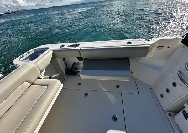 Boston Whaler 345 Conquest image