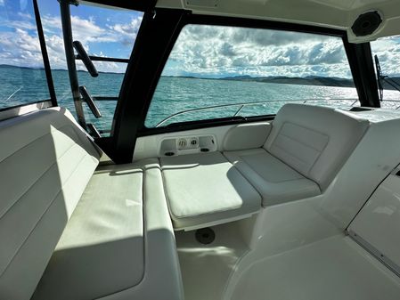 Boston Whaler 345 Conquest image