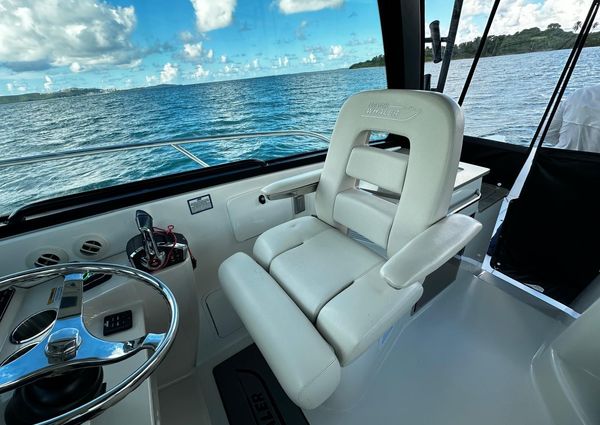 Boston Whaler 345 Conquest image