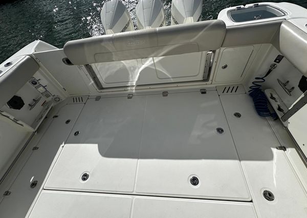 Boston Whaler 345 Conquest image