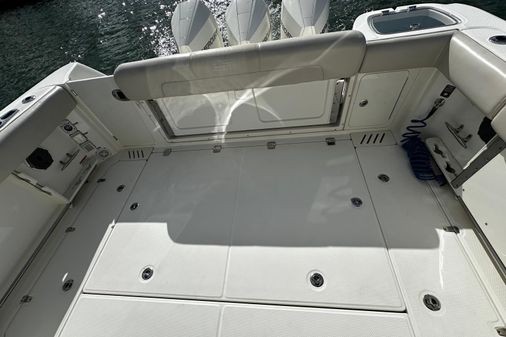 Boston Whaler 345 Conquest image