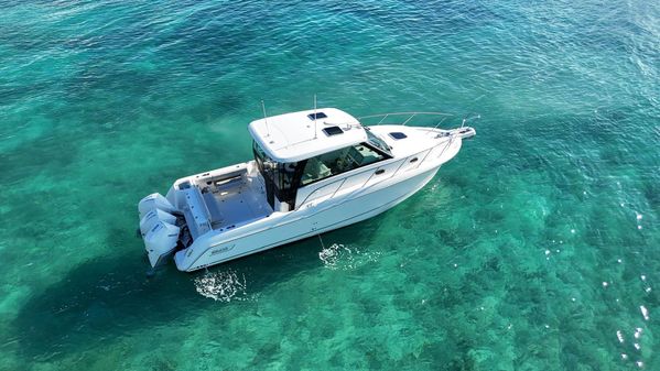 Boston Whaler 345 Conquest image