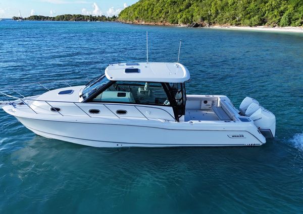 Boston Whaler 345 Conquest image