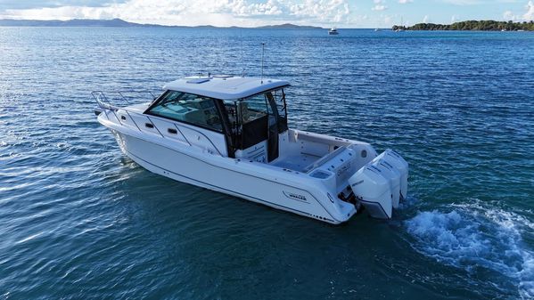 Boston Whaler 345 Conquest image