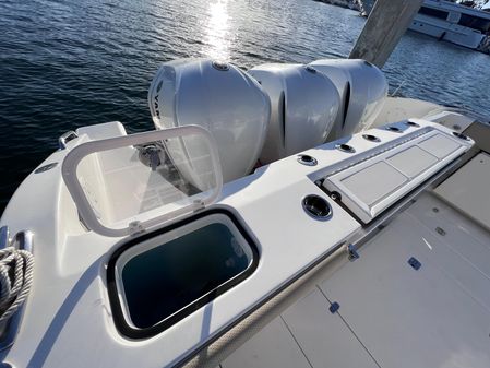 Pursuit 365 Dual Console image
