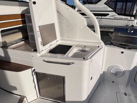 Pursuit 365 Dual Console image