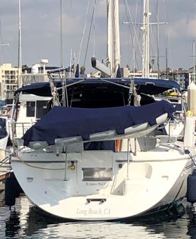 Catalina 350 MkII image