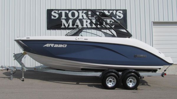 Yamaha Boats AR220 