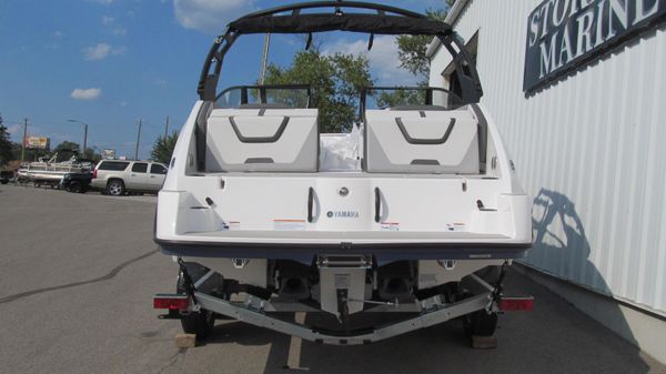 Yamaha-boats AR220 image