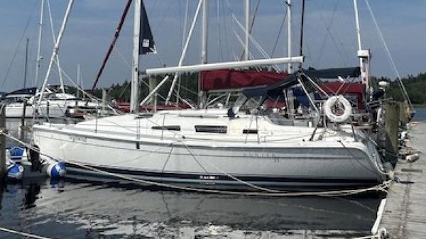 Hunter 33