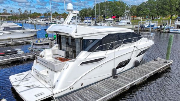 Sea Ray Sundancer 460
