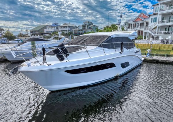 Sea Ray Sundancer 460 image