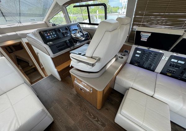 Sea Ray Sundancer 460 image