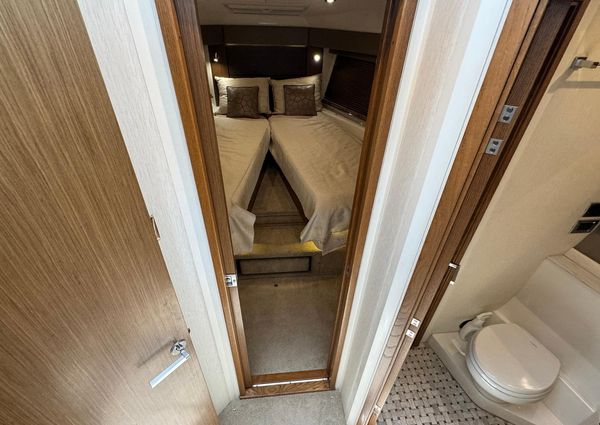 Sea Ray Sundancer 460 image