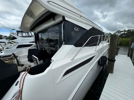 Sea Ray Sundancer 460 image