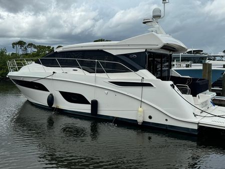 Sea Ray Sundancer 460 image