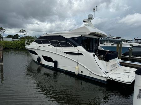 Sea Ray Sundancer 460 image