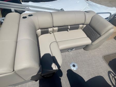 Sun Tracker SportFish 22 XP3 image