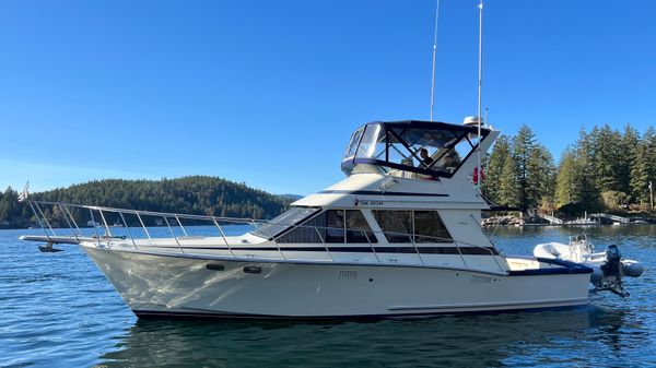 Tollycraft 40 Sport Sedan