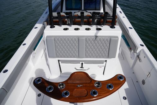 Front-runner 36-CENTER-CONSOLE image