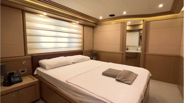 Custom Line Navetta 26 image