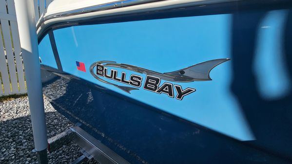 Bulls-bay 230-CENTER-CONSOLE image