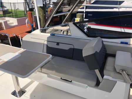 Aquila 32 Sport image