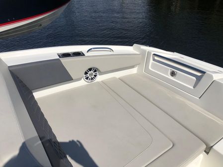 Aquila 32 Sport image