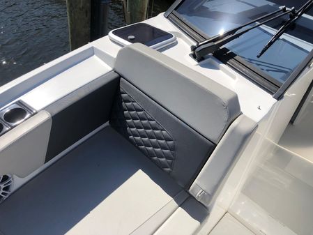 Aquila 32 Sport image