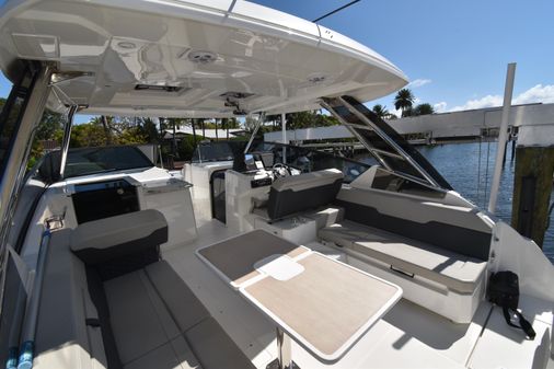 Aquila 32 Sport image